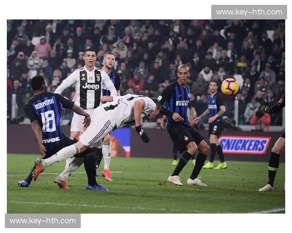 绿茵巅峰对决:门兴与国际米兰的宿命重逢,这一场直播注定点燃灵魂 绿茵巅峰对决:门兴与国际米兰的宿命重逢,这一场直播注定点燃灵魂